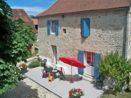 Gîte rustique avec piscine privée et Wifi, Gite 7 personnes à Cherveix Cubas - Photo 1