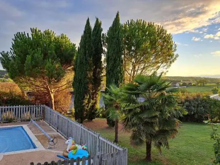 Gîte rustique avec piscine privée et Wifi, Gite 7 personnes à Cherveix Cubas - Photo 2