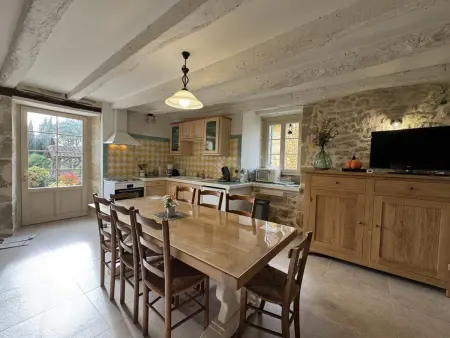 Gîte rustique avec piscine privée et Wifi, Gite 7 personnes à Cherveix Cubas - Photo 6