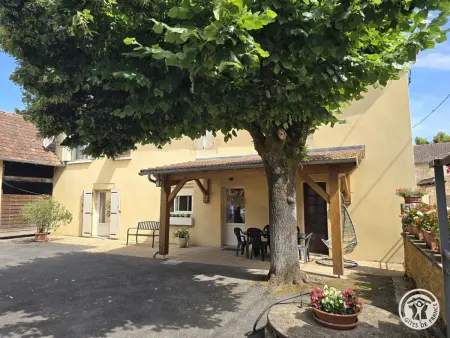 Maison spacieuse proche Lascaux, Wifi, Terrasse, Gite 7 personnes à Montignac Lascaux - Photo 1