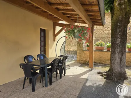 Maison spacieuse proche Lascaux, Wifi, Terrasse, Gite 7 personnes à Montignac Lascaux - Photo 2