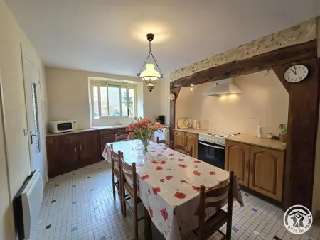 Maison spacieuse proche Lascaux, Wifi, Terrasse, Gite 7 personnes à Montignac Lascaux - Photo 3