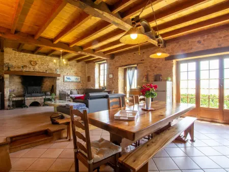 Maison spacieuse avec Wifi, proche de Cherveix-Cubas - Photo 3