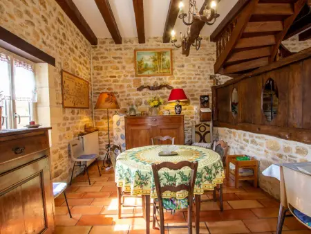 Charmante maison en pierre avec jardin et cheminée, animaux acceptés - Photo 4