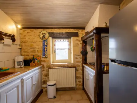 Charmante maison en pierre avec jardin et cheminée, animaux acceptés - Photo 8