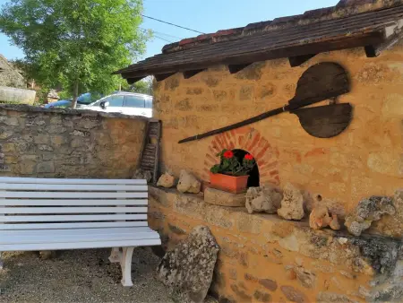 Charmante maison en pierre avec jardin et cheminée, animaux acceptés - Photo 14