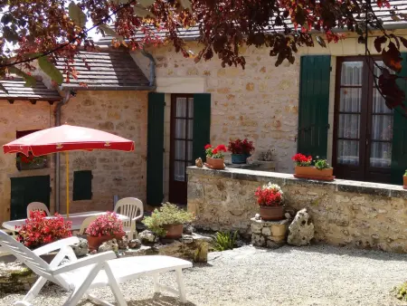 Charmante maison en pierre avec jardin et cheminée, animaux acceptés - Photo 16