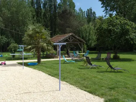 Maison typique en pierre avec grand jardin, animaux acceptés - Photo 2