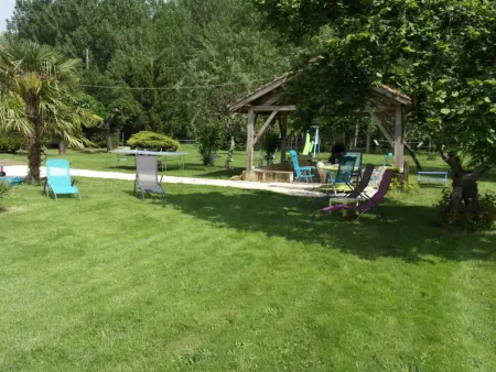 Maison typique en pierre avec grand jardin, animaux acceptés - Photo 3