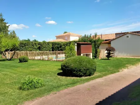 Le Chant des Oiseaux : Piscine Privée, Wifi, Animaux Bienvenus, Jardin - Photo 25