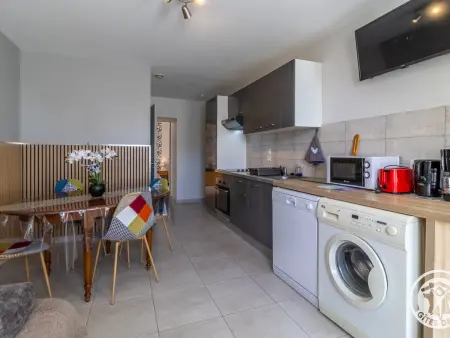 Gîte de charme 4 pers avec spa privatif, terrasse, et équipements complets au cœur d'un village viticole - Photo 4