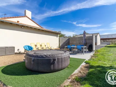 Gîte de charme 4 pers avec spa privatif, terrasse, et équipements complets au cœur d'un village viticole - Photo 6
