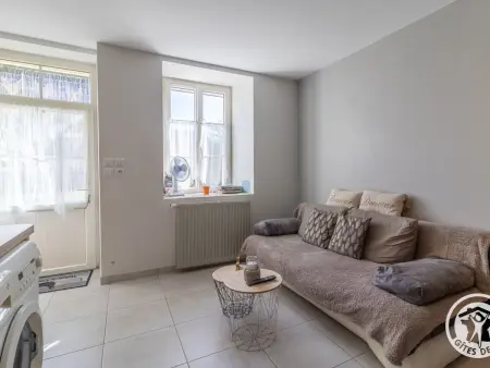 Gîte de charme 4 pers avec spa privatif, terrasse, et équipements complets au cœur d'un village viticole - Photo 8