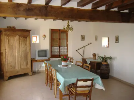 Ancien corps de ferme restauré avec jardin clos, proche A11, 3 chambres, barbecue, calme garanti - Photo 2