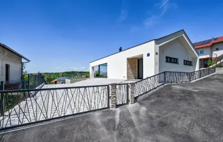 Maison 6 personnes à Dugo Selo - Photo 12