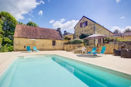 Ferme Sarlat, Agréable maison de vacances avec piscine privée - Photo 5