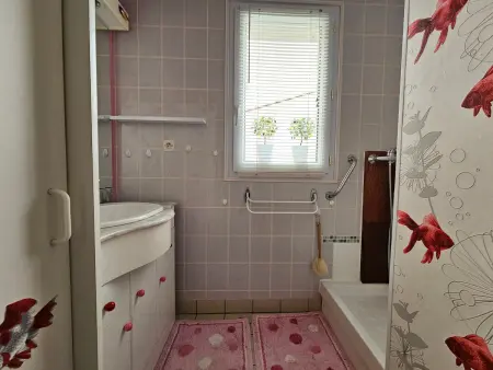 Maison confortable avec véranda et jardin, 4 pers, animaux sur demande - Photo 10
