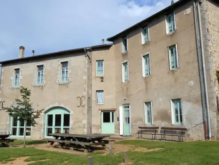 Gîte pour 14 pers à La Chabanne avec WiFi et animaux admis - Photo 1