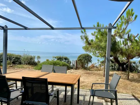 Maison vendéenne rénovée, accès direct plage, terrasses, BBQ, parking gratuit - Photo 27