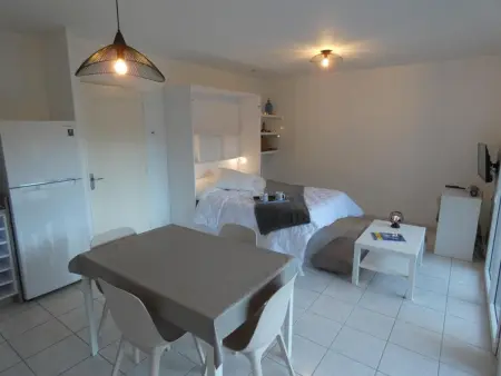 Maison à Notre-Dame-de-Monts avec piscine, wifi et parking, 4 personnes - Photo 12