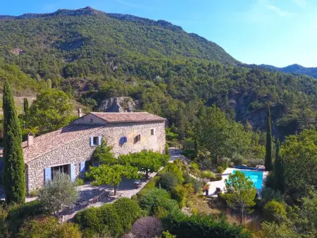 Le Serre des Granges, Mas Provençal avec piscine privée premium - Photo 1