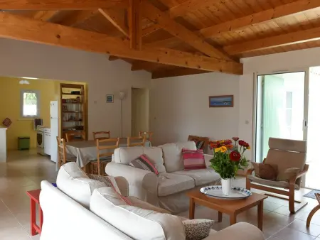 Maison à Ars-en-Ré près du port, terrasse ombragée, WiFi, ménage inclus - Photo 6