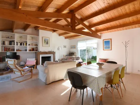 Maison à Ars-en-Ré près du port, terrasse ombragée, WiFi, ménage inclus - Photo 7
