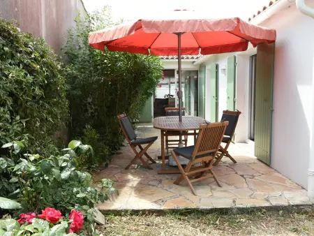 Maison à Ars-en-Ré près du port, terrasse ombragée, WiFi, ménage inclus - Photo 11