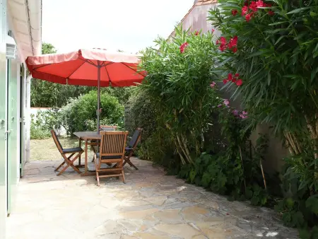 Maison à Ars-en-Ré près du port, terrasse ombragée, WiFi, ménage inclus - Photo 12