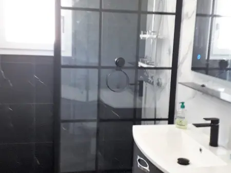 Villa Confortable et Spacieuse, Secteur Calme, Maison 7 personnes à L'Aiguillon sur Mer - Photo 8