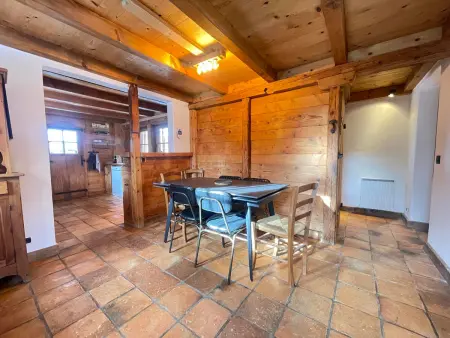 Chalet cosy 6-8 pers avec poêle à bois et terrasse ensoleillée - Photo 14