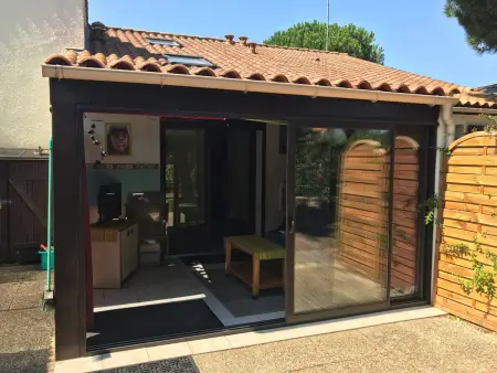 Pavillon avec piscine commune et jardin à 800m de la plage - Photo 2
