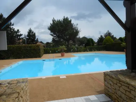 Pavillon avec piscine commune et jardin à 800m de la plage - Photo 14
