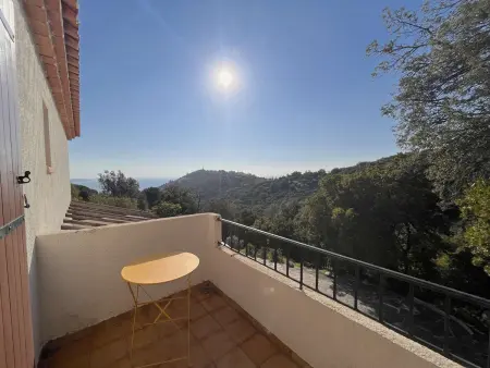 Maison climatisée 5 pièces avec piscine et jardin, 7 couchages - Cavalaire-sur-Mer - Photo 16