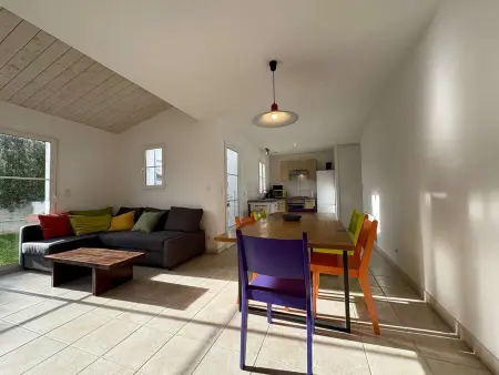 Maison mitoyenne 4 pièces avec jardin clos - Saint Denis d'Oléron - Photo 1
