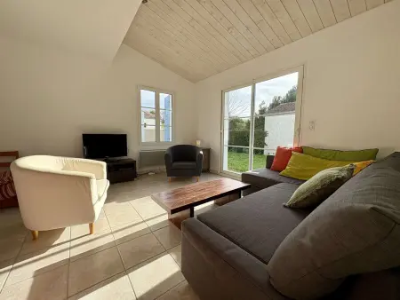 Maison mitoyenne 4 pièces avec jardin clos - Saint Denis d'Oléron - Photo 3