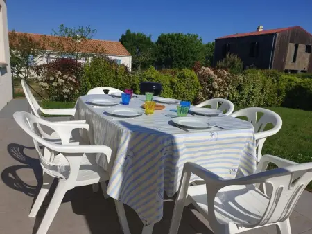 Maison spacieuse avec jardin, à 5 km de la plage, Wifi et tout confort - Photo 1