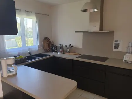 Maison spacieuse avec jardin, à 5 km de la plage, Wifi et tout confort - Photo 4
