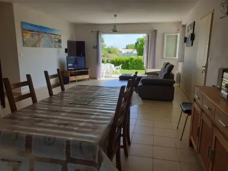 Maison spacieuse avec jardin, à 5 km de la plage, Wifi et tout confort - Photo 7