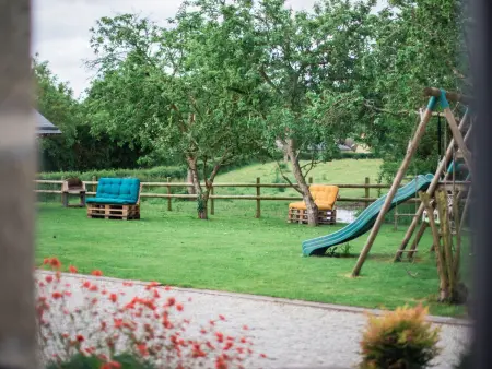 Longère rénovée avec charme, 5 chambres, grand jardin, proche du village, idéale pour 15 pers. - Photo 1