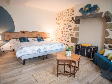 Longère rénovée avec charme, 5 chambres, grand jardin, proche du village, idéale pour 15 pers. - Photo 4