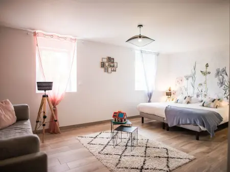 Longère rénovée avec charme, 5 chambres, grand jardin, proche du village, idéale pour 15 pers. - Photo 10