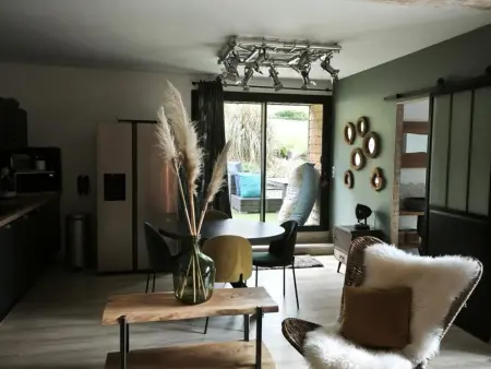 Loft rénové avec piscine privée et spa - Havre de paix en Auvergne - Photo 1