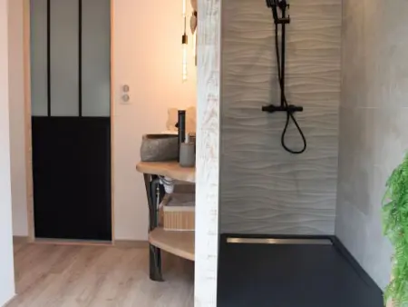Loft rénové avec piscine privée et spa - Havre de paix en Auvergne - Photo 14