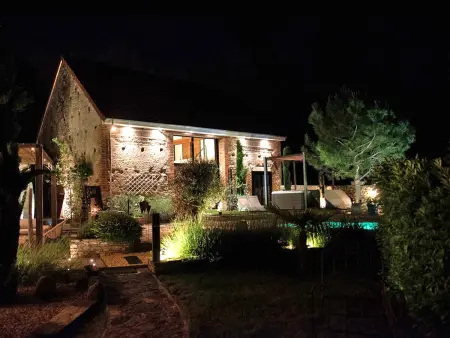 Loft rénové avec piscine privée et spa - Havre de paix en Auvergne - Photo 19
