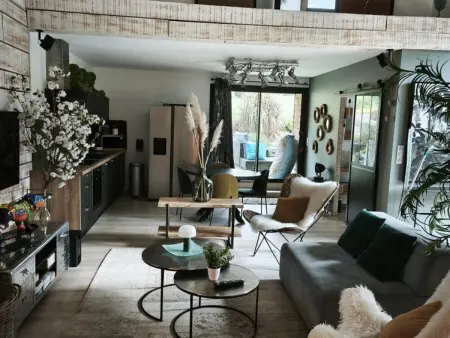 Loft rénové avec piscine privée et spa - Havre de paix en Auvergne - Photo 22