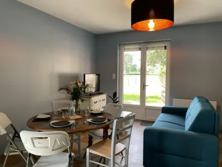 Gîte rénové à Pierrefitte-sur-Loire avec jardin et parking - Photo 1