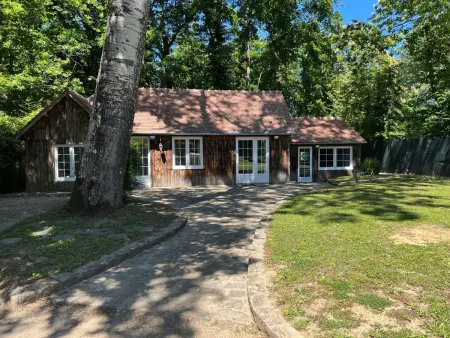 Gîte de charme près du Zoo de Thoiry, jardin clos, tout inclus, wifi, idéal famille. - Photo 9