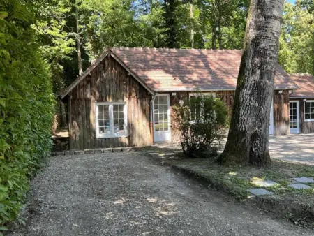 Gîte de charme près du Zoo de Thoiry, jardin clos, tout inclus, wifi, idéal famille. - Photo 21