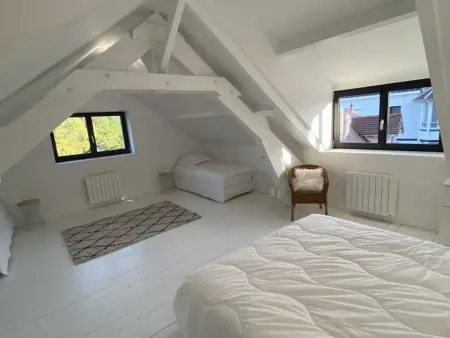 Gîte de Charme à Senlisse: Confort Haut de Gamme, Parc Arboré, Cheminée, Wifi Gratuit, Proche Châteaux - Photo 9